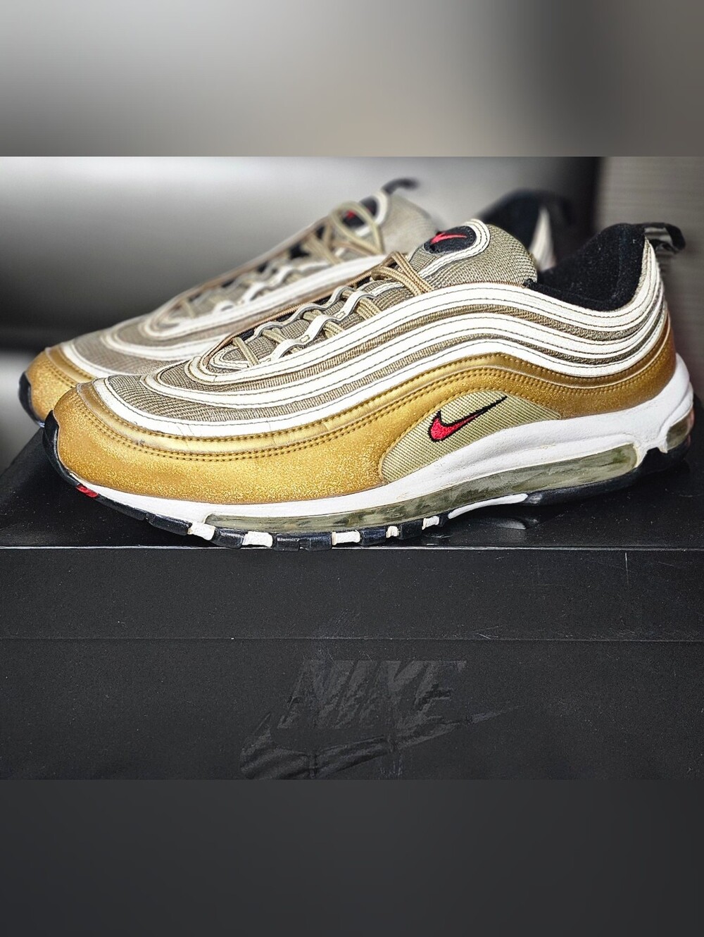Nike Air Max 97 Men’s Sneakers - Metallic Gold/White